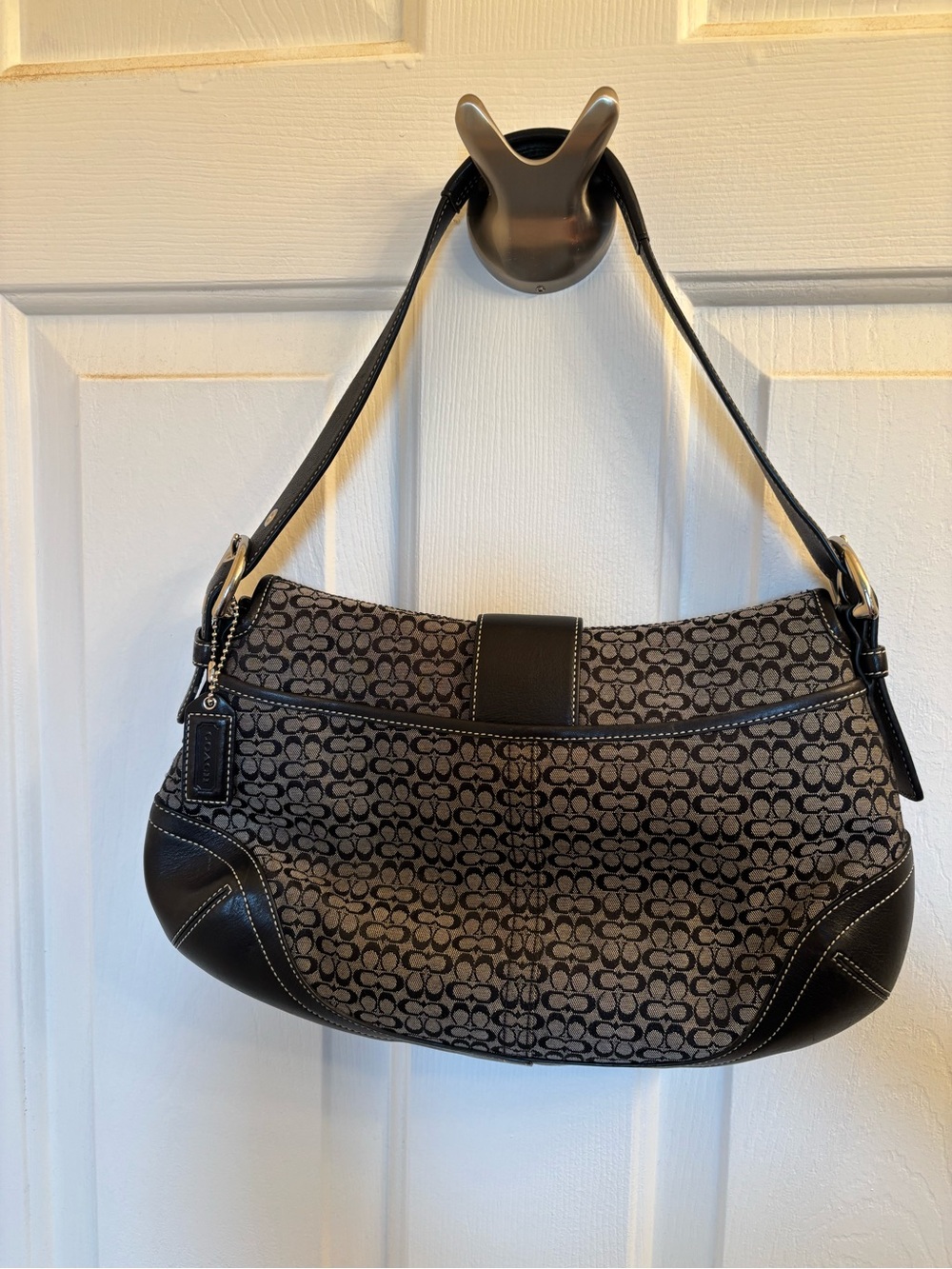 Vintage Coach Black Signature Jacquard Shoulder Bag with Buckle - Picture 2 of 10